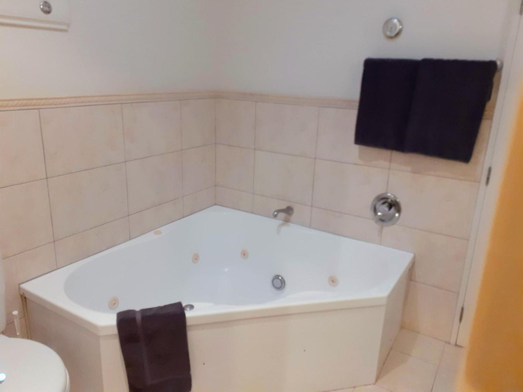 Apartment Fourteen Taupo Luaran gambar